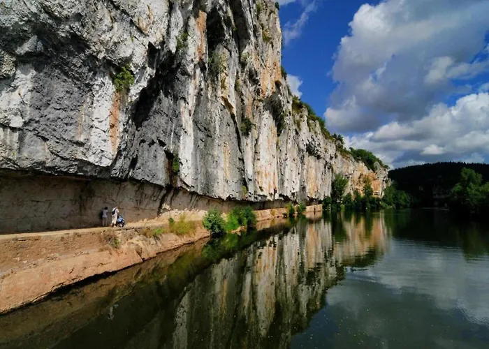 Slate-roofed Hideaway *