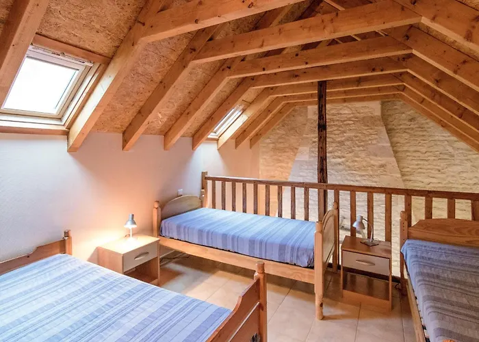 Slate-roofed Hideaway Дом отдыха Cressensac-Sarrazac