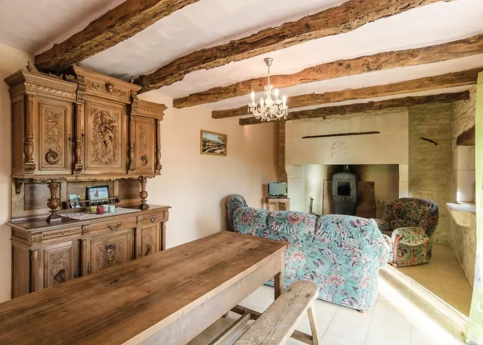 Slate-roofed Hideaway Cressensac-Sarrazac